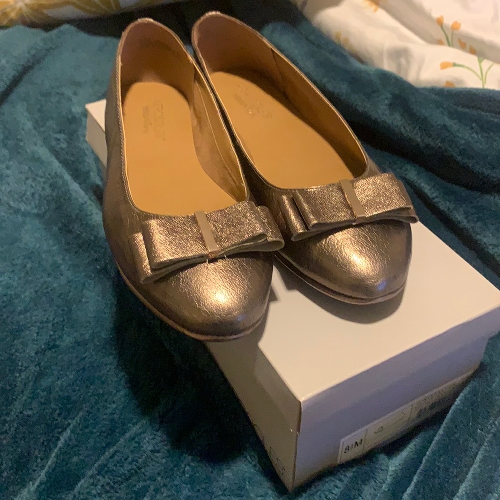 Aerosoles NWT Bronze Metallic Flats